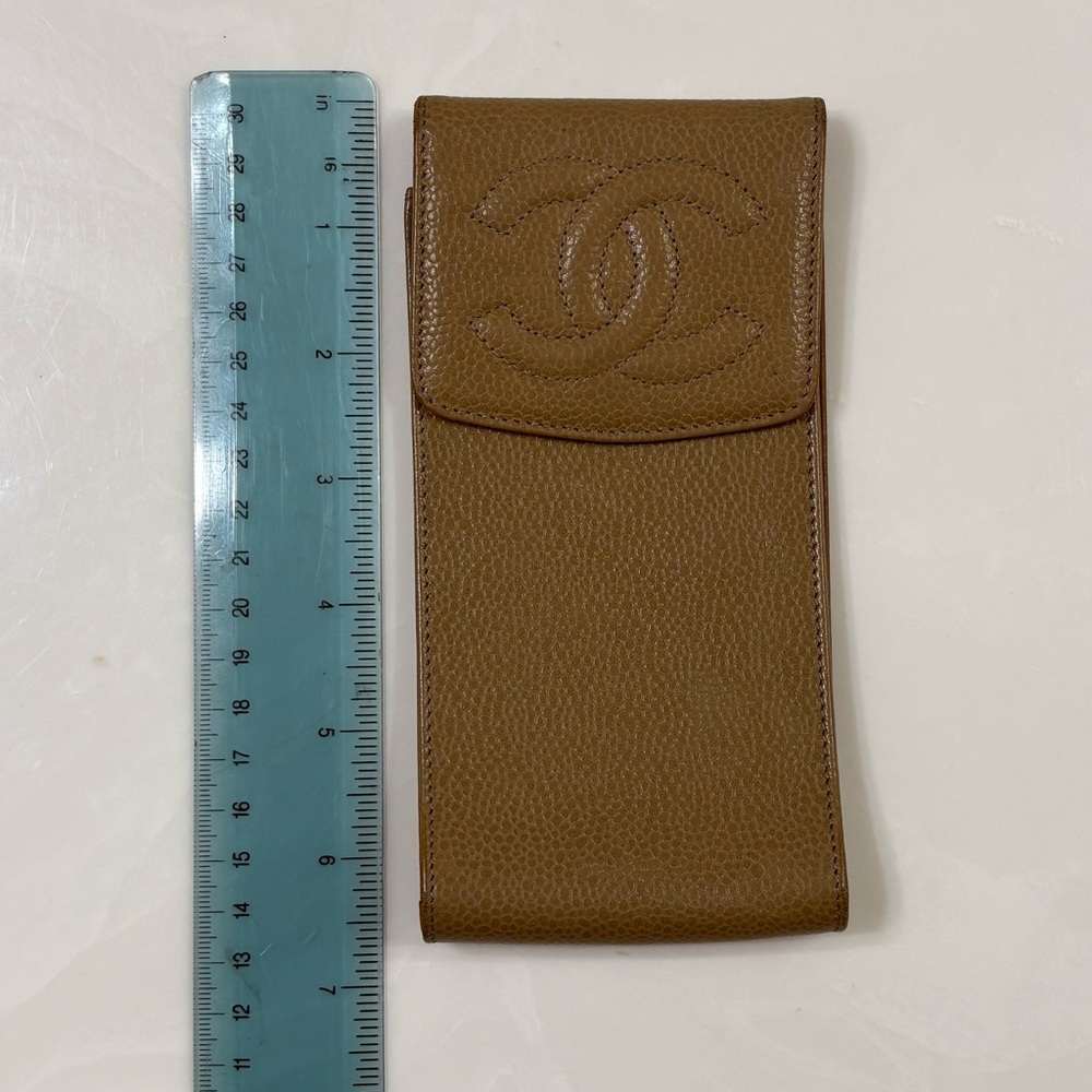 Vintage CHANEL Tan caviar Leather Eyeglass case
